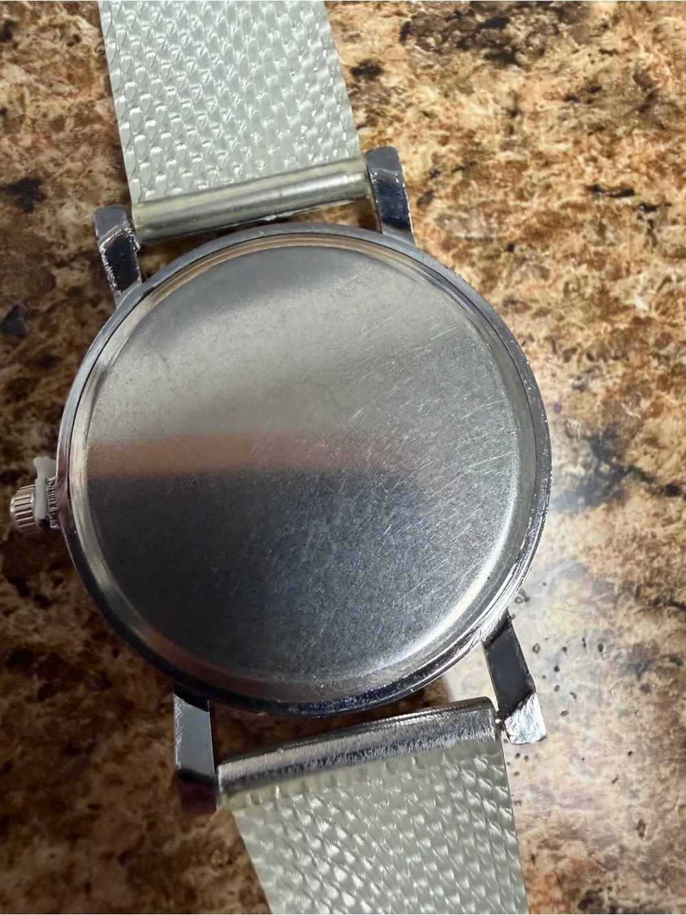 Unbranded Silver Tone Quartz Watch White Dial Mesh Band Minimalist
